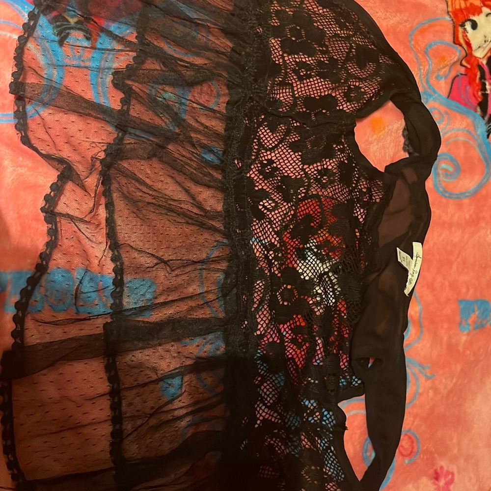 Cute little sweater to put over a nice party dress, also for kids!